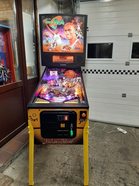 FLIPPER- FLIPER -PINBALL FIRMY SEGA SPACE JAM