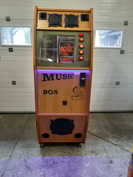 Szafa grająca - Music Box